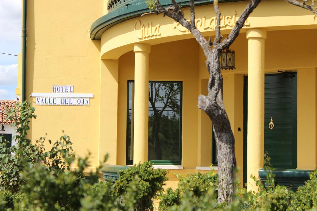 Hotel Valle Del Oja Касаларрейна Экстерьер фото