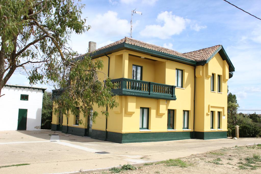 Hotel Valle Del Oja Касаларрейна Экстерьер фото