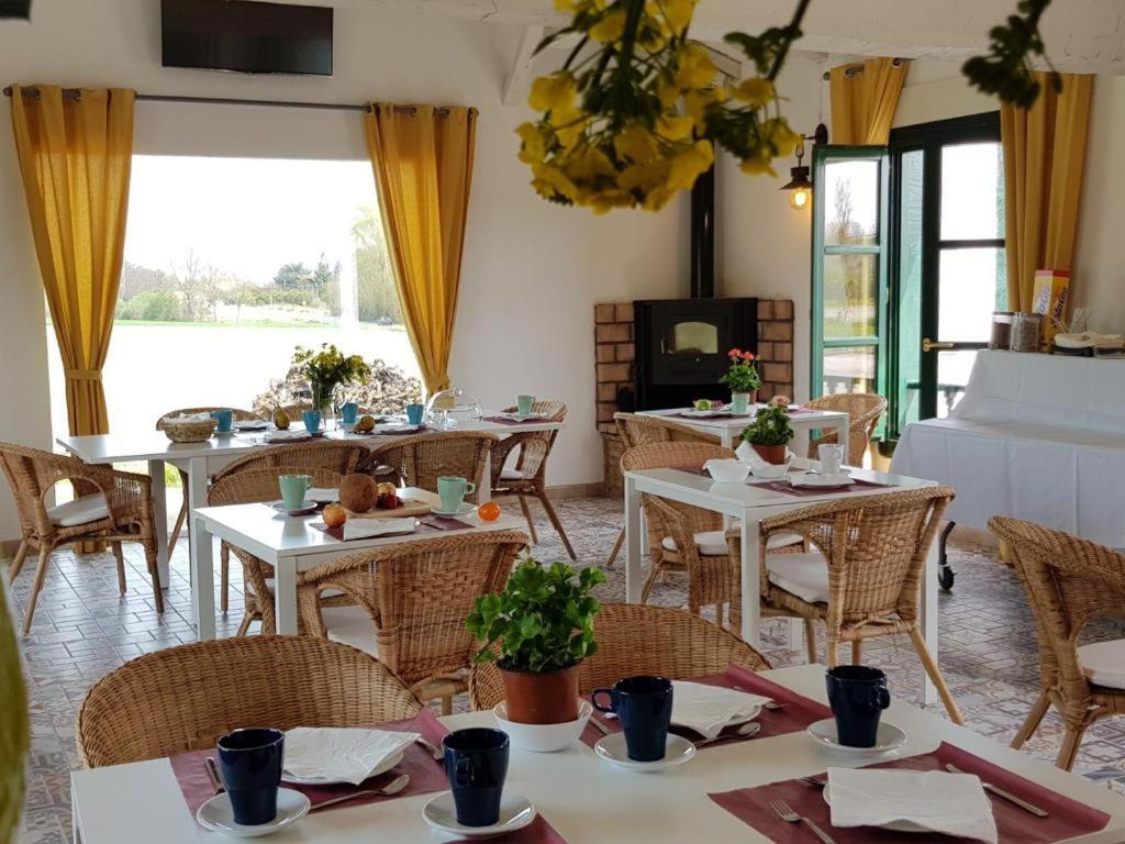 Hotel Valle Del Oja Касаларрейна Экстерьер фото