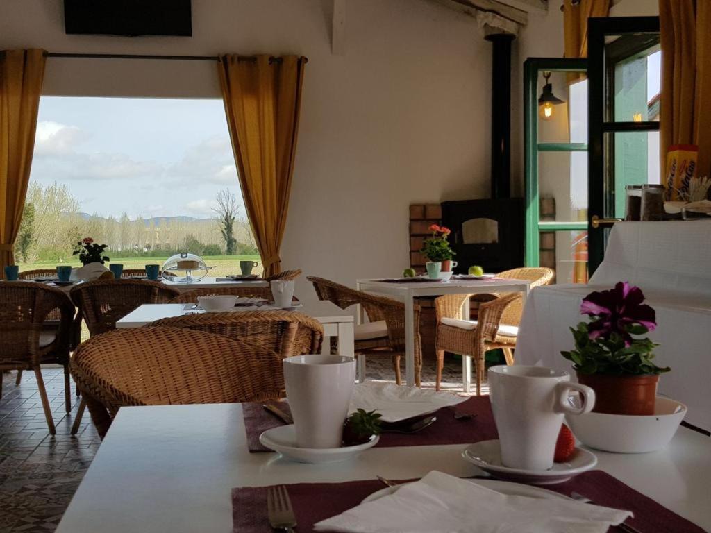 Hotel Valle Del Oja Касаларрейна Экстерьер фото